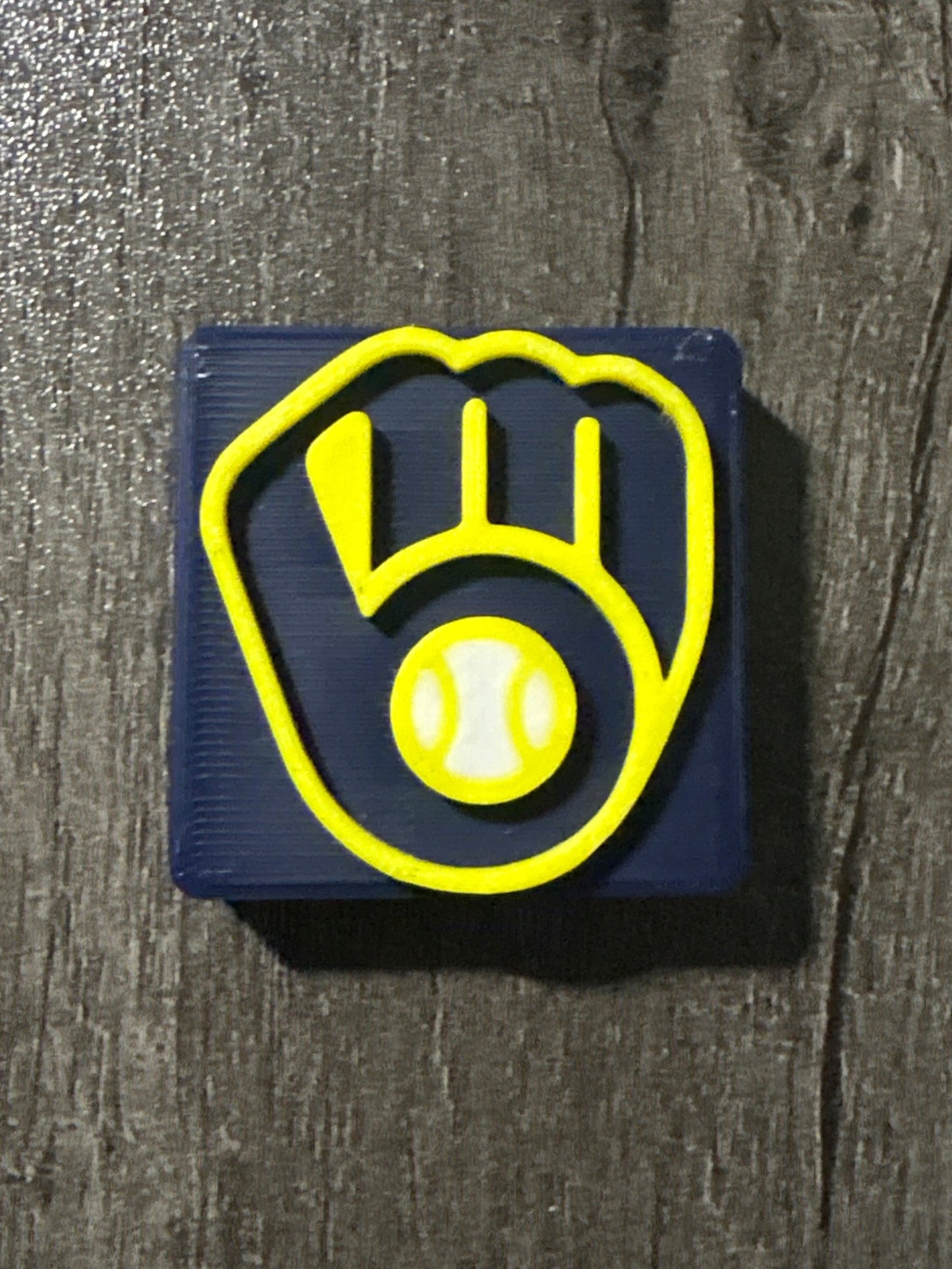MLB Team Magnet - Milwaukee Brewers