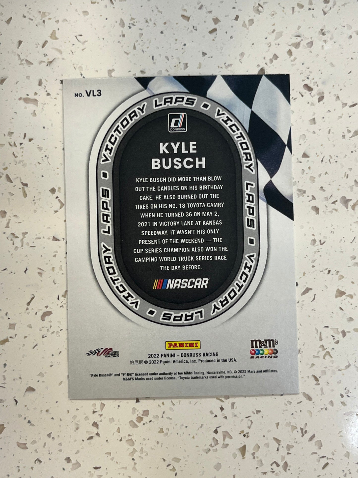 Kyle Busch - 2022 Donruss Racing - VICTORY LAPS Insert Card - Checkers Style SP