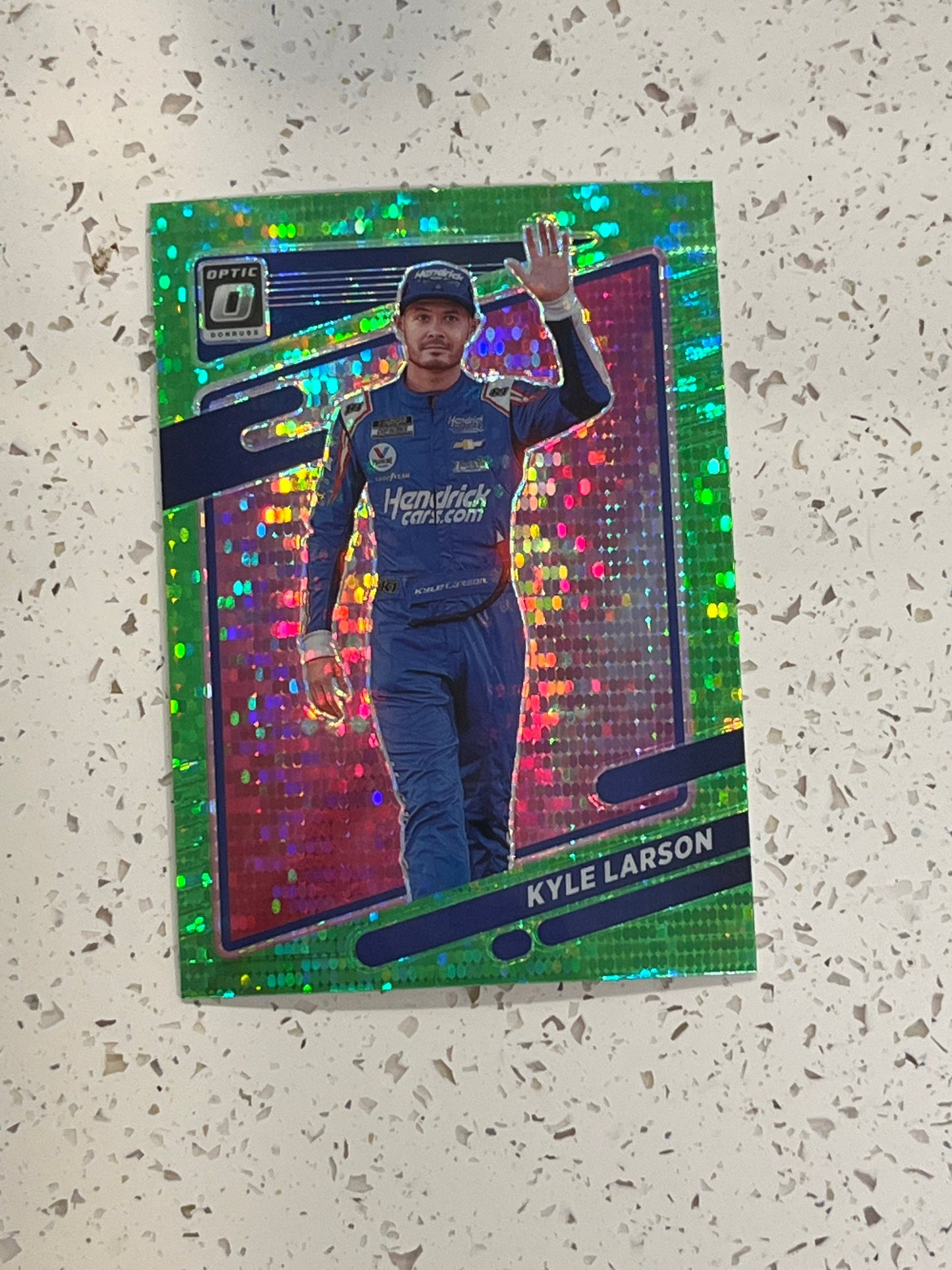 Kyle Larson - 2022 Donruss Racing LIME GREEN Pulsar Optic EXCLUSIVE  rare Card # 19