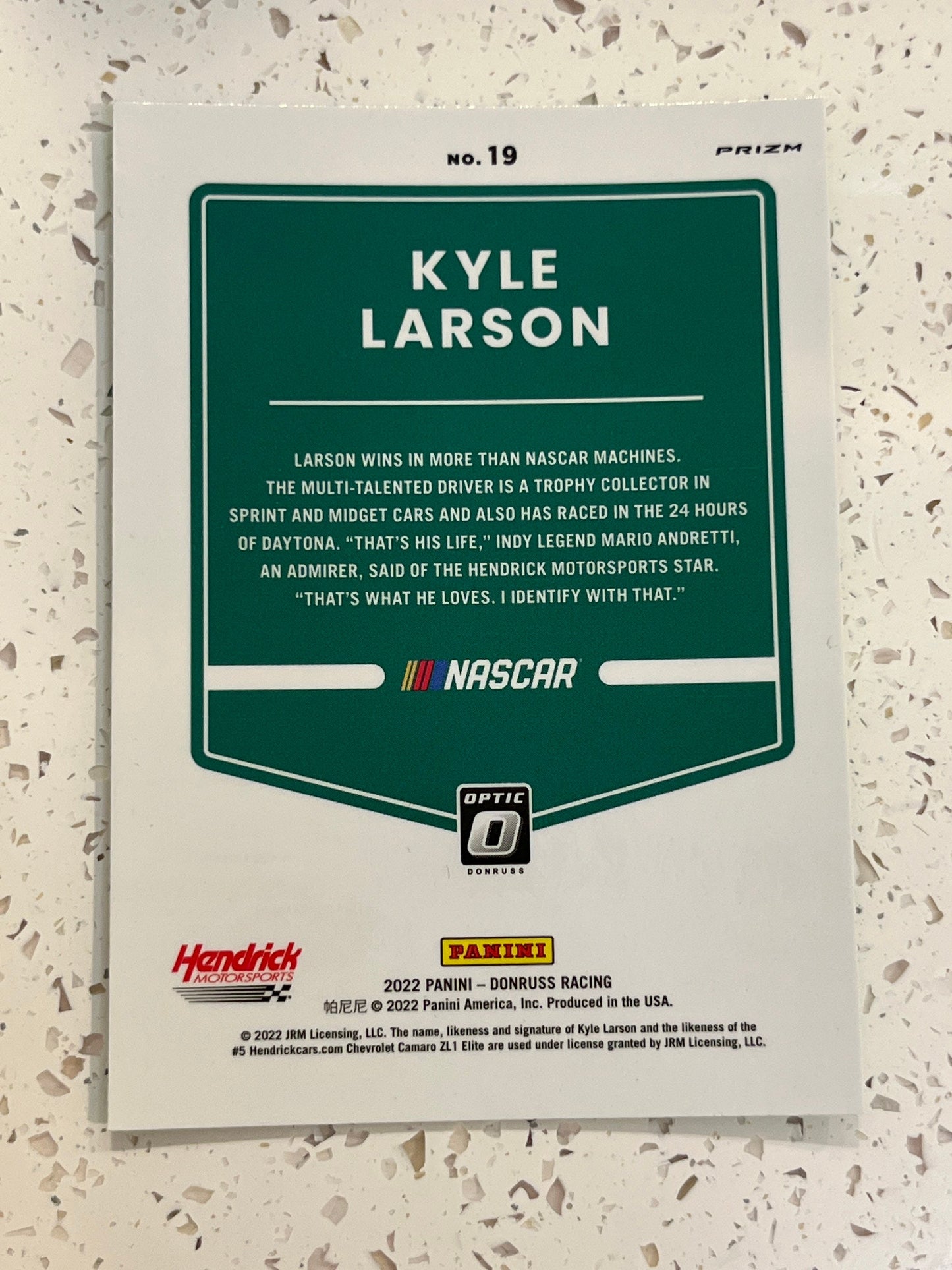 Kyle Larson - 2022 Donruss Racing LIME GREEN Pulsar Optic EXCLUSIVE  rare Card # 19