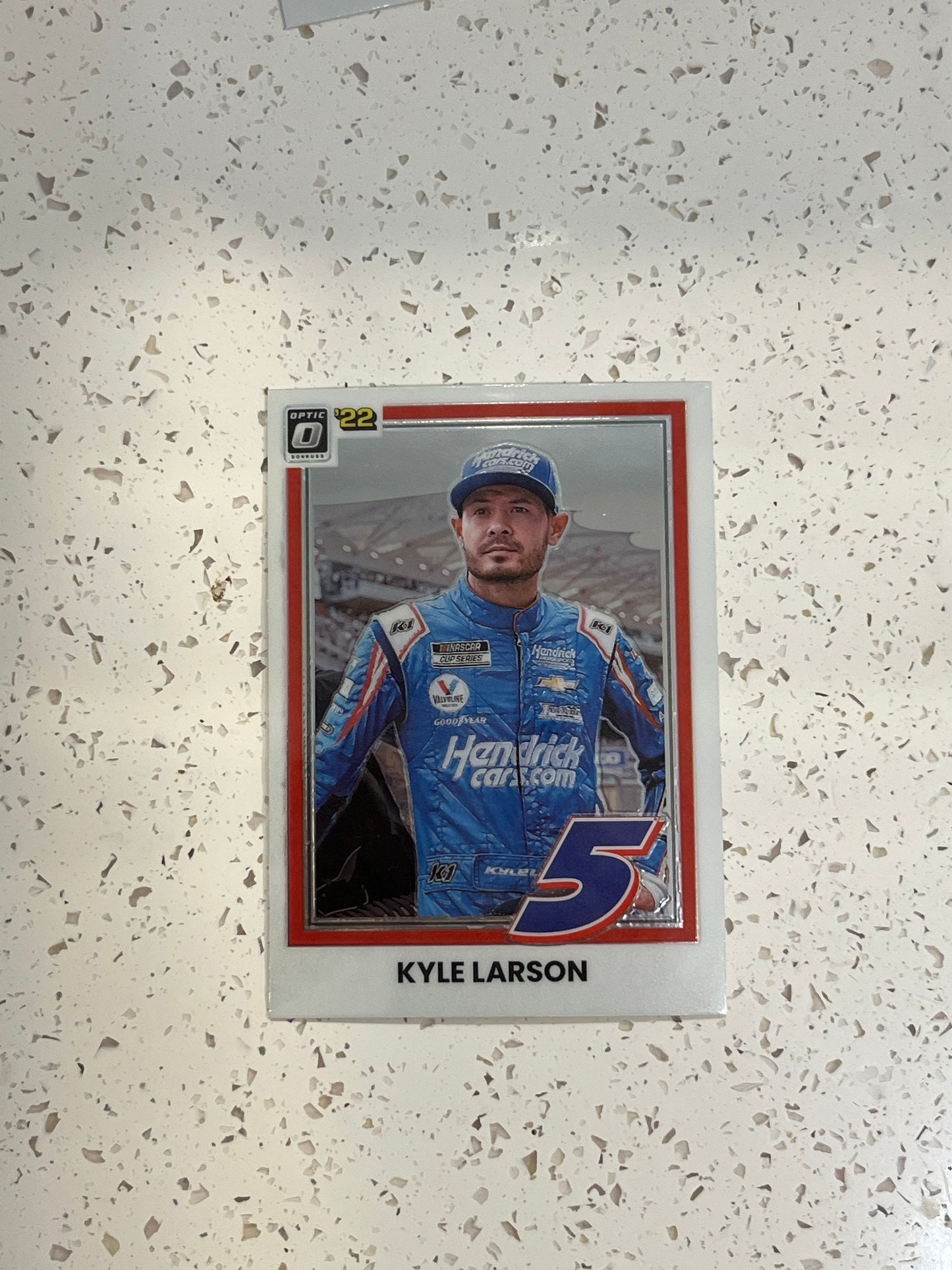 Kyle Larson - 2022 Donruss Racing OPTIC PRIZM Retro ‘81 NASCAR Card