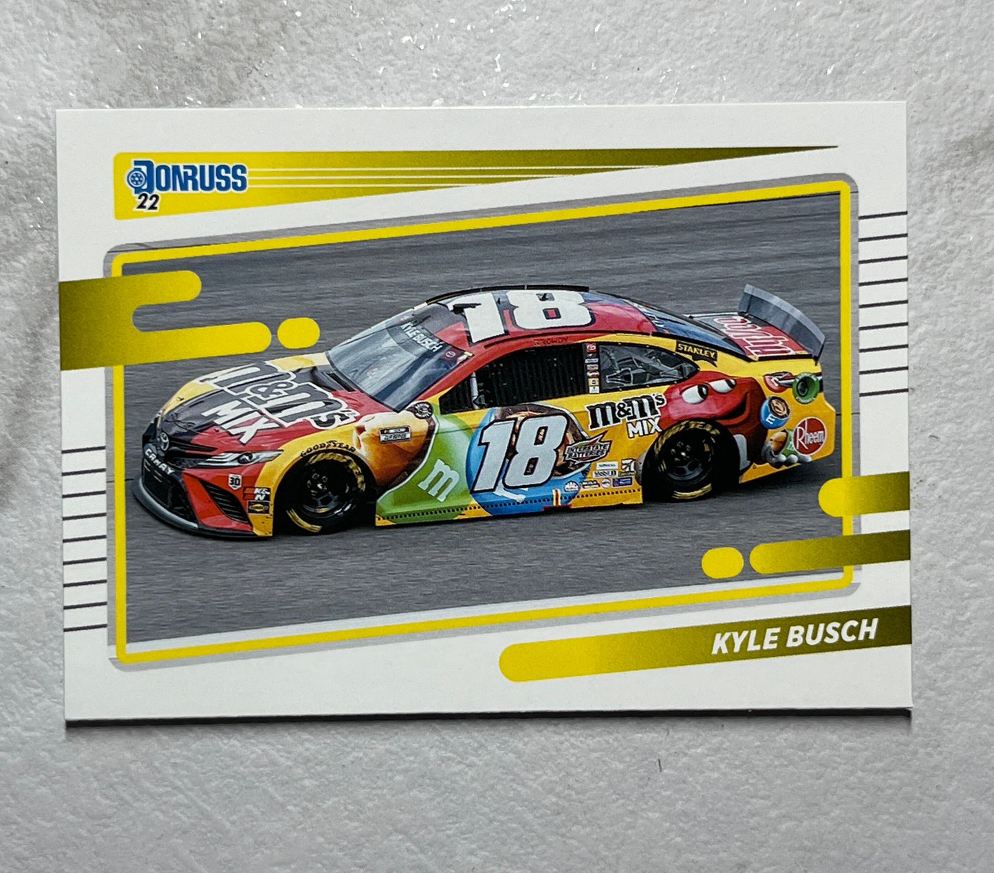 Kyle Busch - 2022 Donruss Racing NASCAR base car card