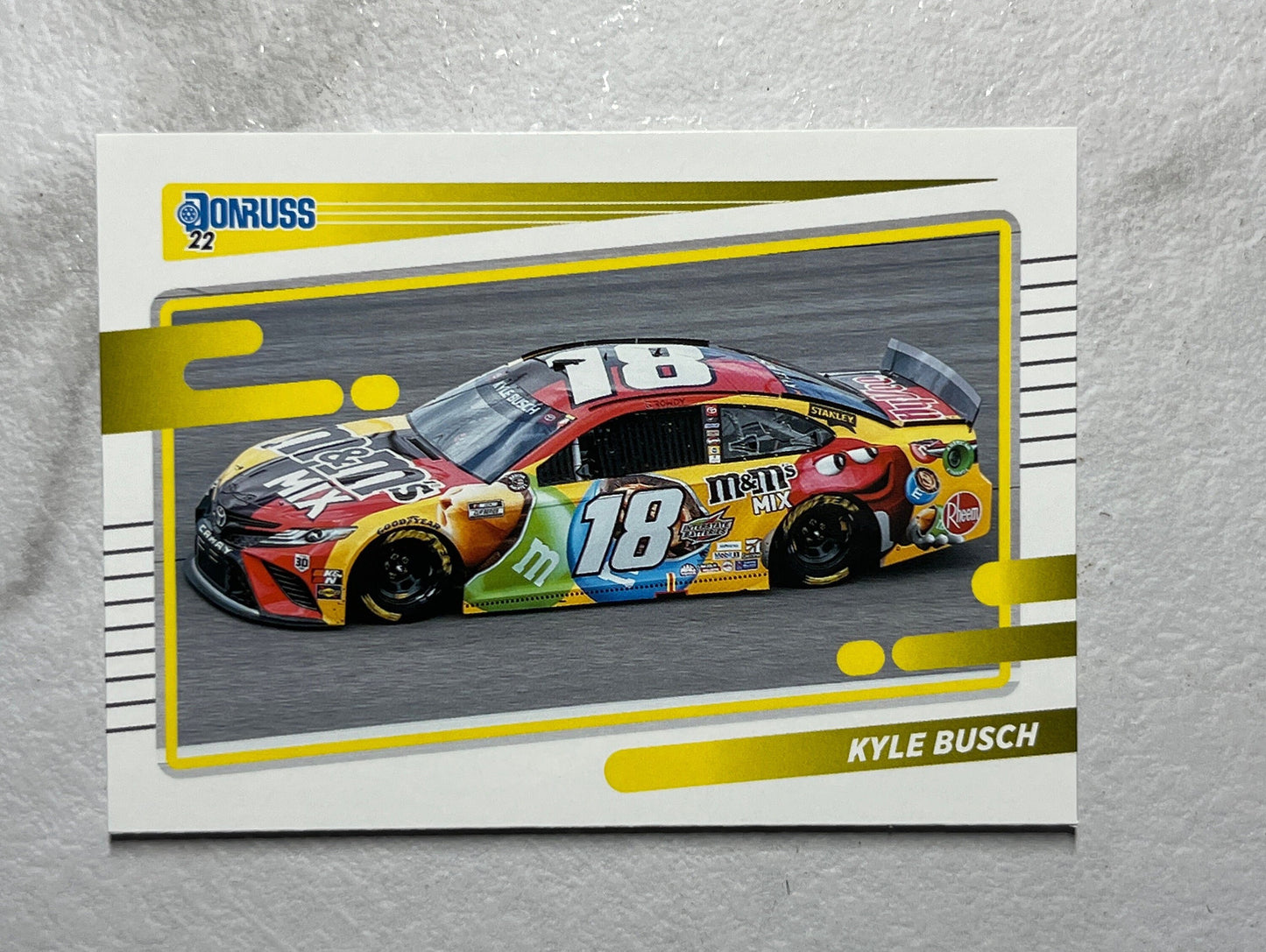 Kyle Busch - 2022 Donruss Racing NASCAR base car card