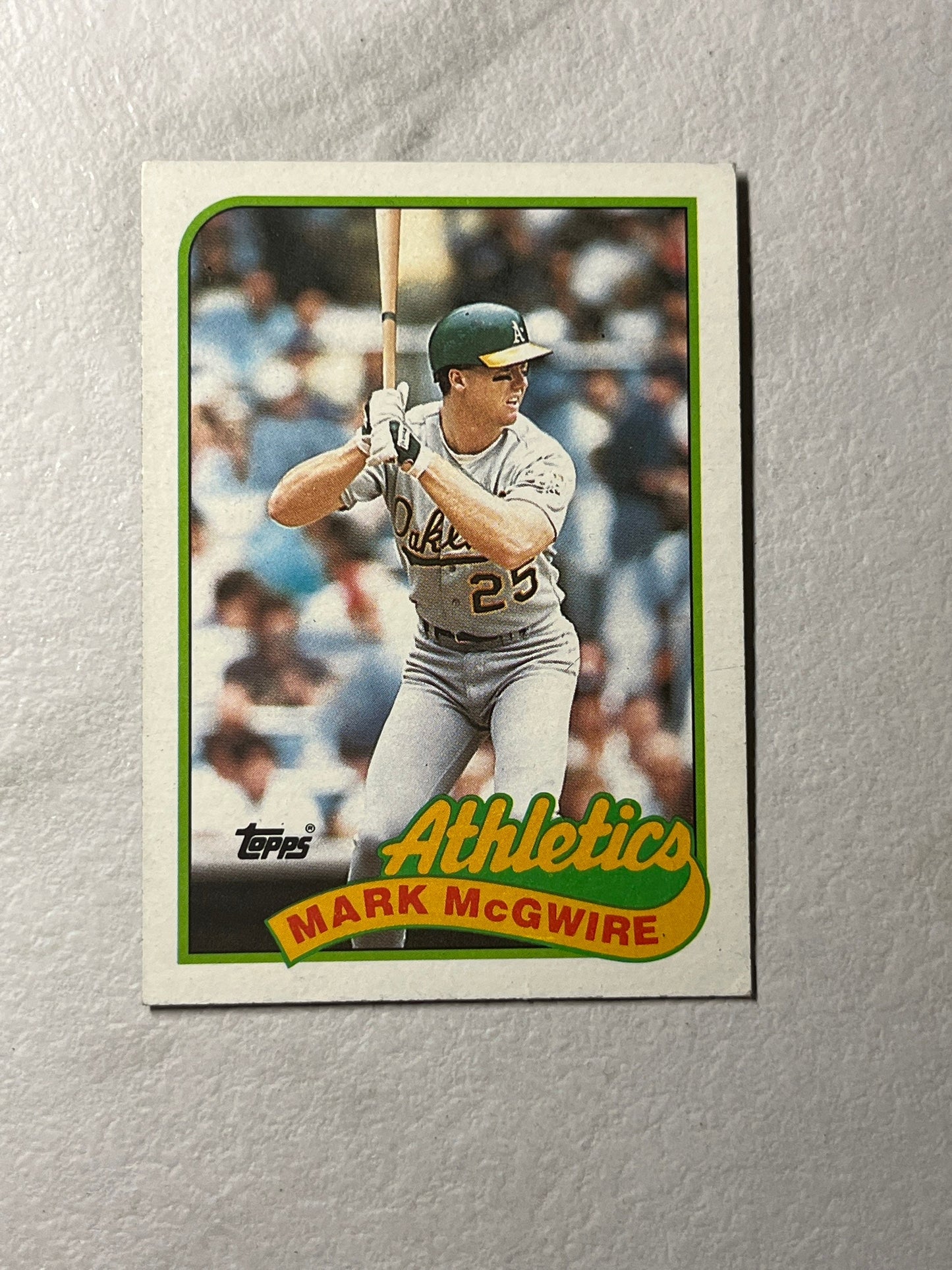 Mark McGwire - 1989 Topps baseball Oakland Athletics