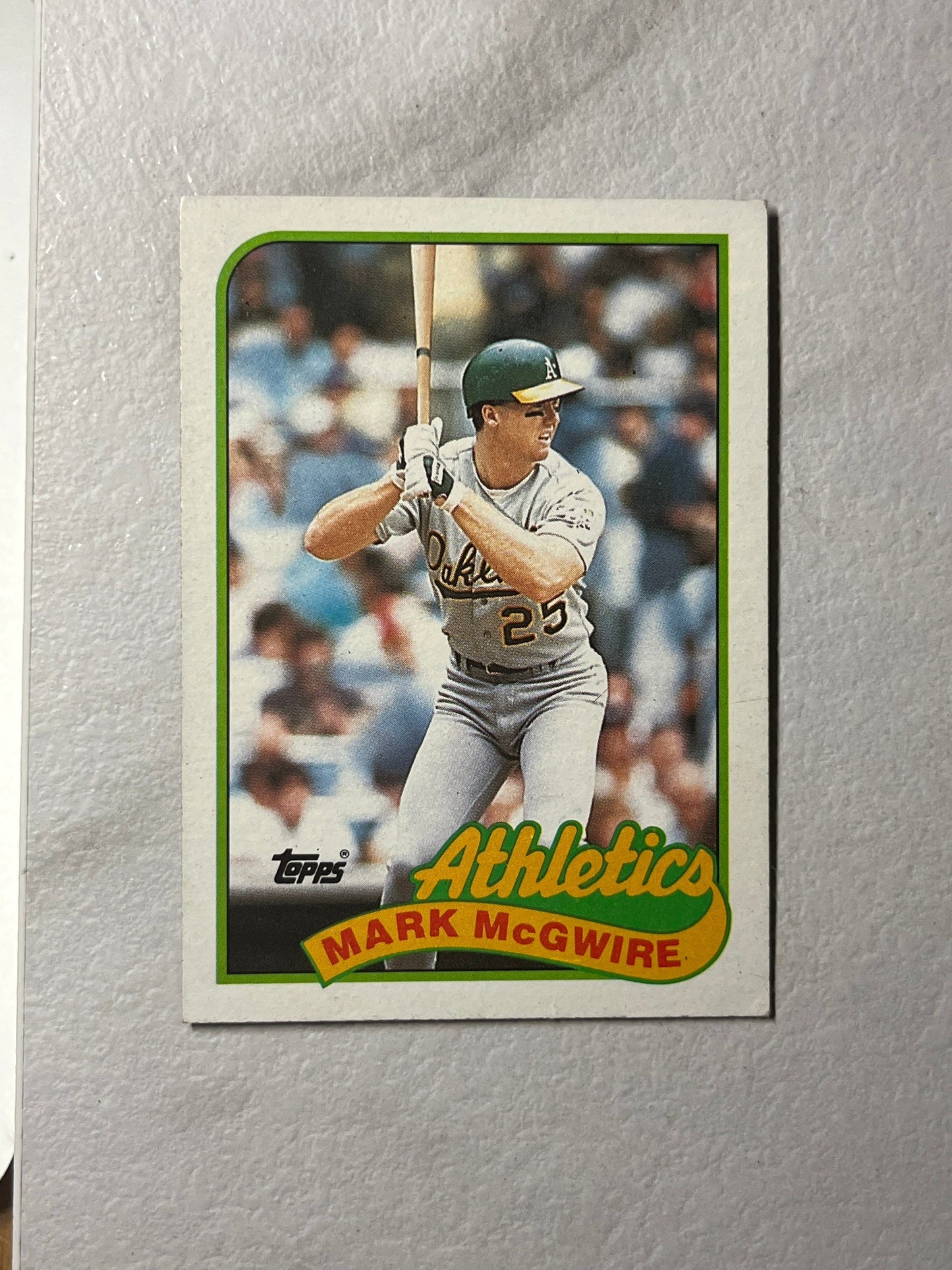 Mark McGwire - 1989 Topps baseball Oakland Athletics