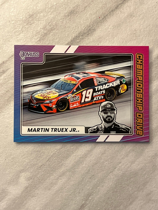 Martin Truex Jr - 2022 Donruss Racing CHAMPIONSHIP DRIVE insert card NASCAR