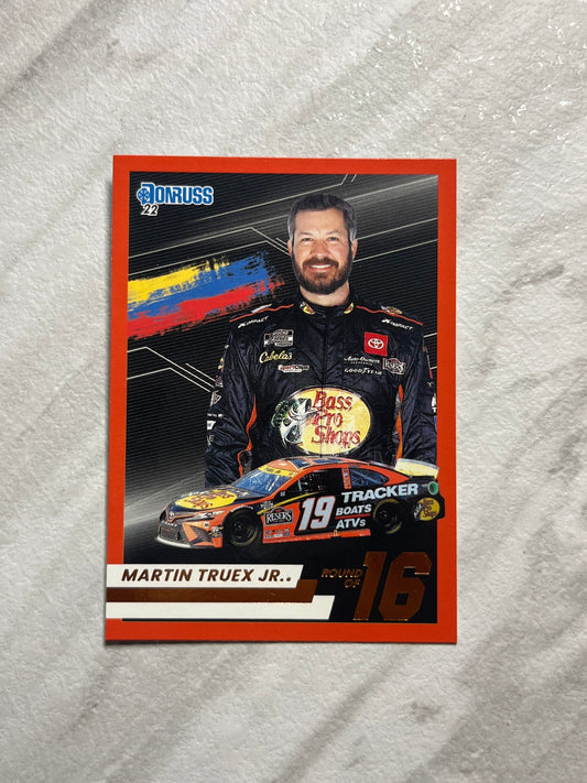 Martin Truex Jr - 2022 Donruss Racing ROUND OF 16 NASCAR insert card